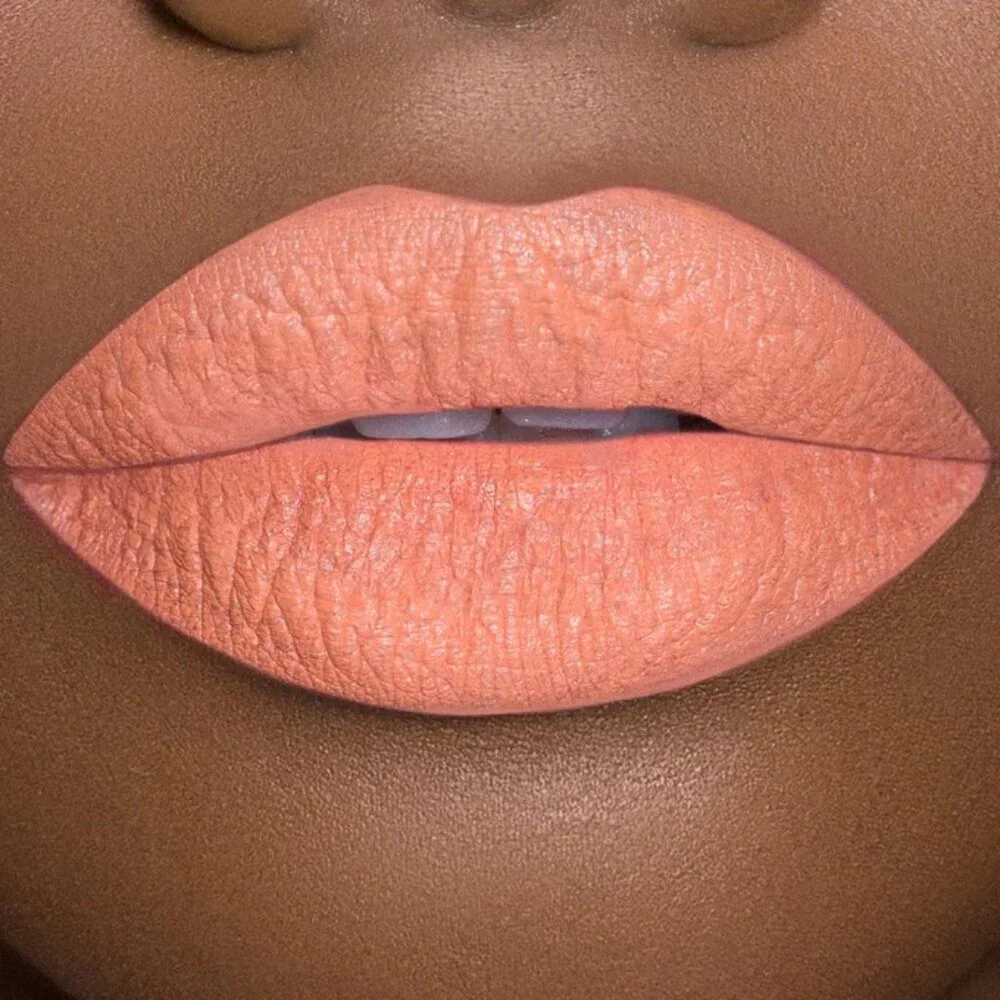 Jeffree Star velvet trap